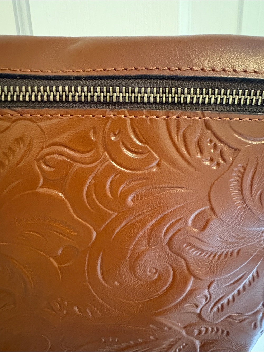 Patricia Nash tooled tinchi Florence Embossed Brown Leather shoulder bag bnwt - Picture 4 of 11